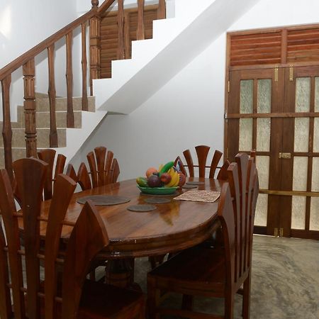 Eagle Homestay Tangalle Exterior photo