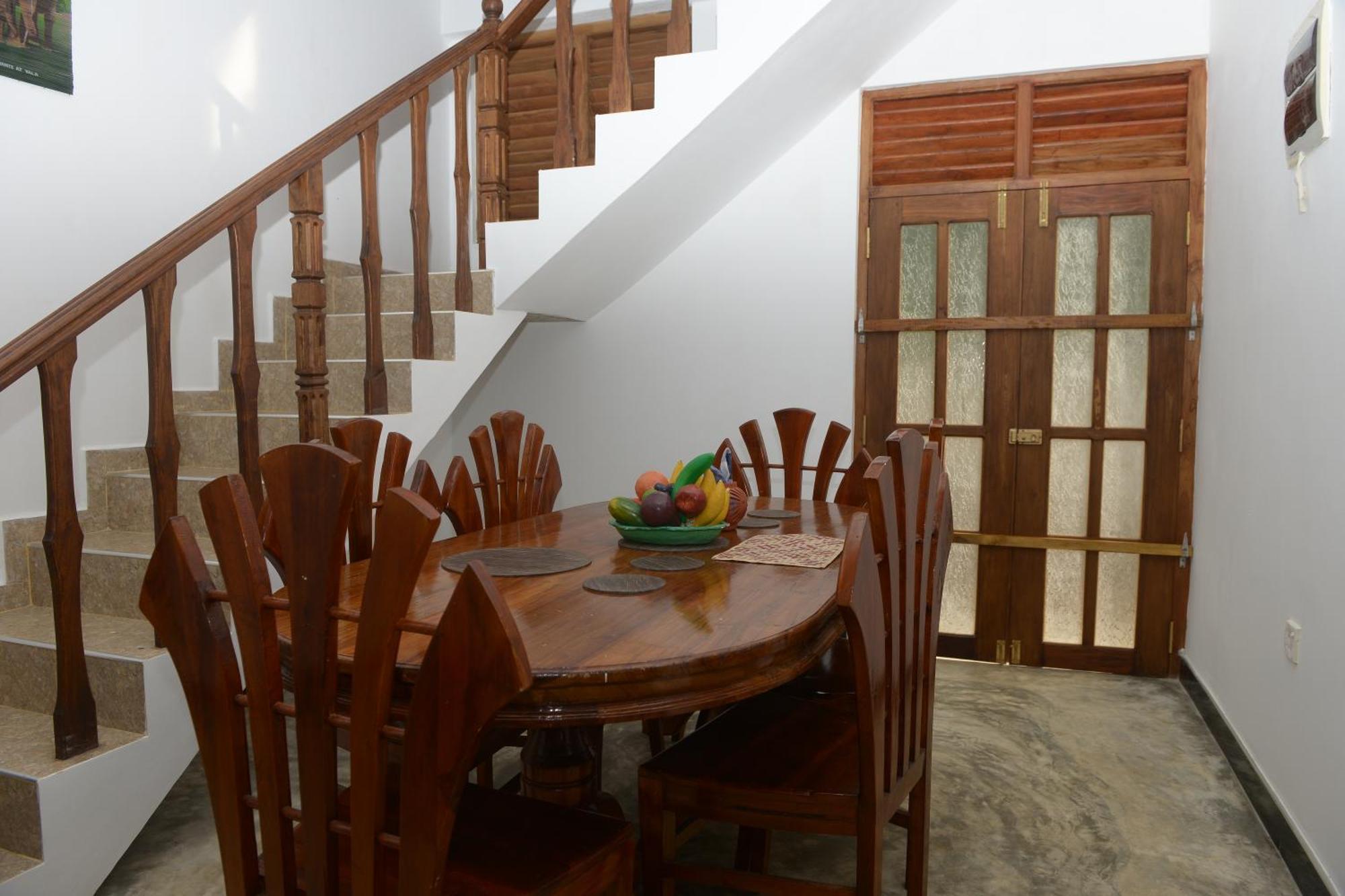 Eagle Homestay Tangalle Exterior photo