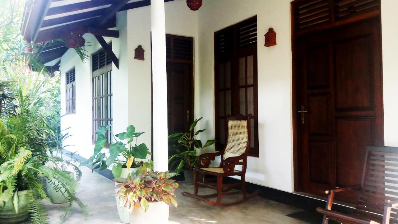 Eagle Homestay Tangalle Exterior photo