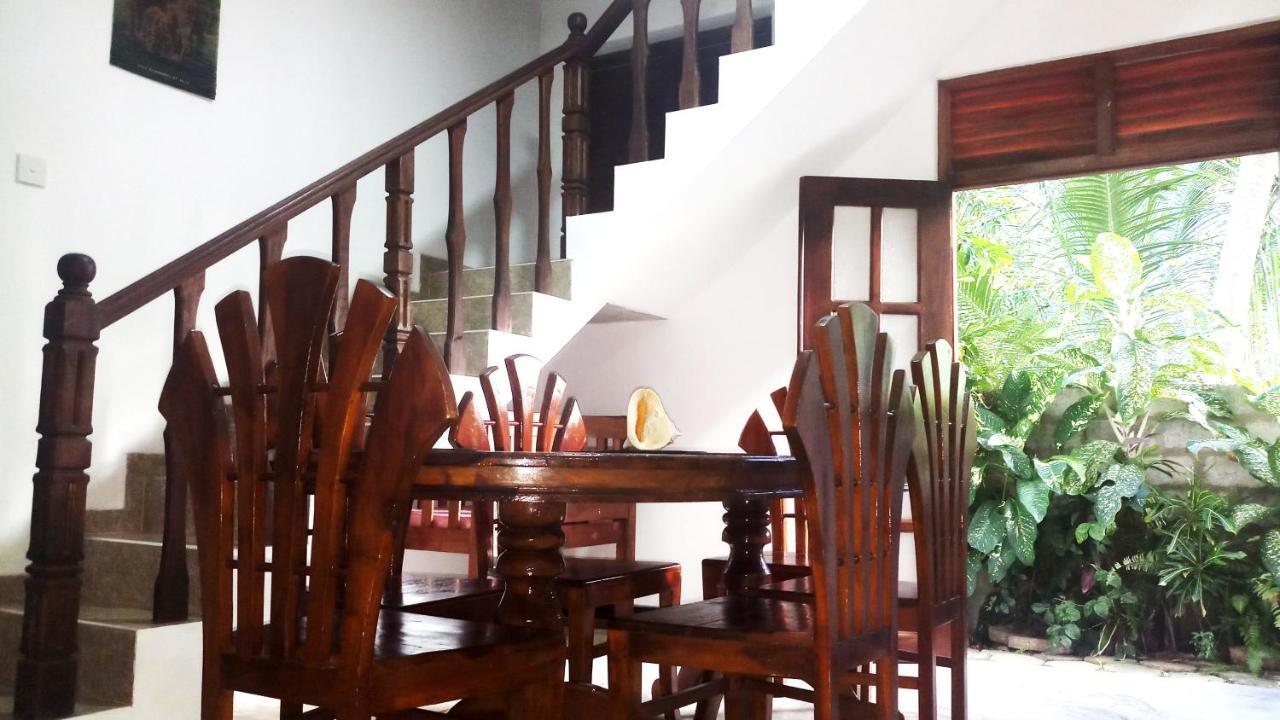 Eagle Homestay Tangalle Exterior photo