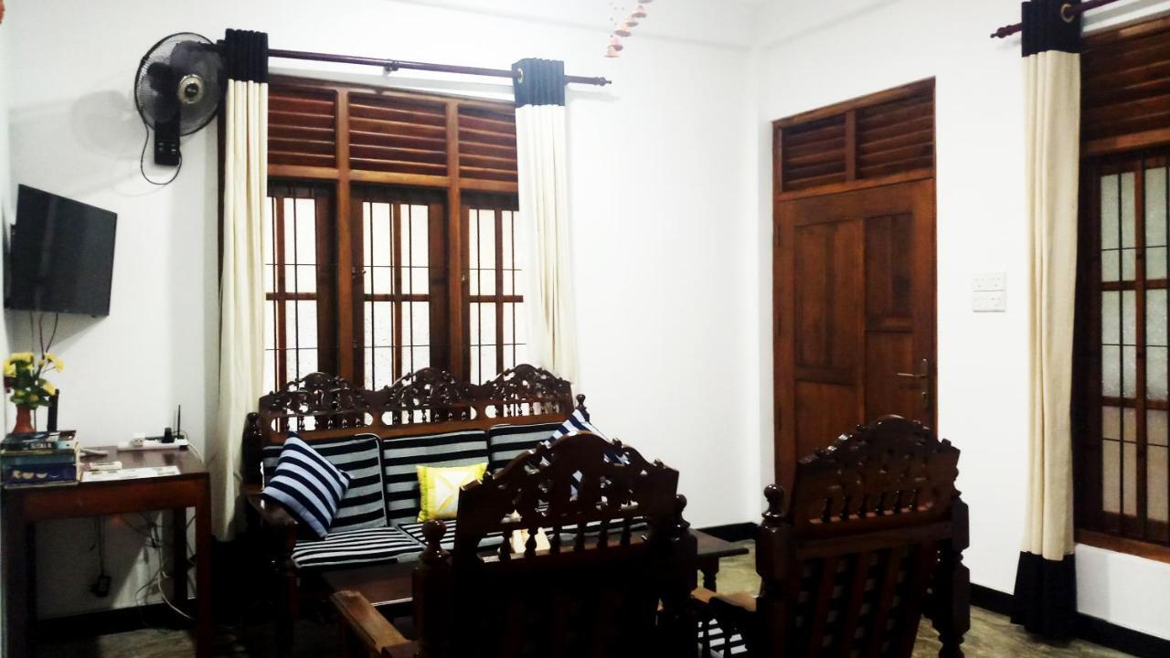 Eagle Homestay Tangalle Exterior photo